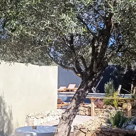 Les Du Maquis מלון בוניפסיו