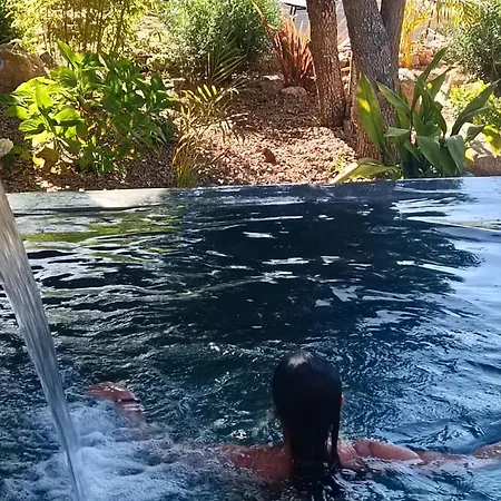 מלון Les Du Maquis