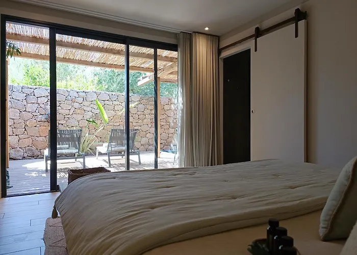 Hotel Les Du Maquis Bonifacio (Corsica)