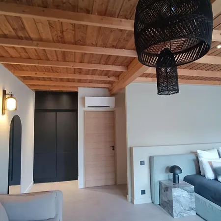 Les Du Maquis Hotel 4*