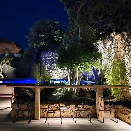 Les Du Maquis Hotell