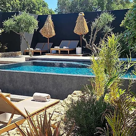 Hotel Les Du Maquis 4*