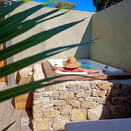 Hotel Les Du Maquis 4*