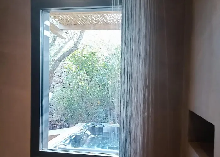 Les Du Maquis Szálloda